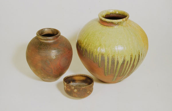 Tamba-tachikui ware