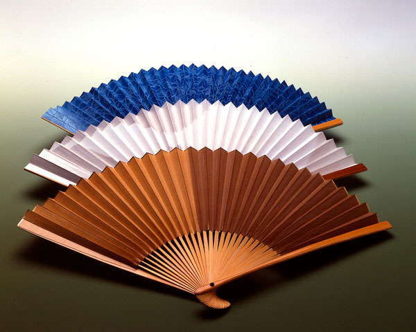 Details about   Kyoto Gold Sensu Japanese Folding Fan Reversible Sakura Shocikubai Japan w/stand 