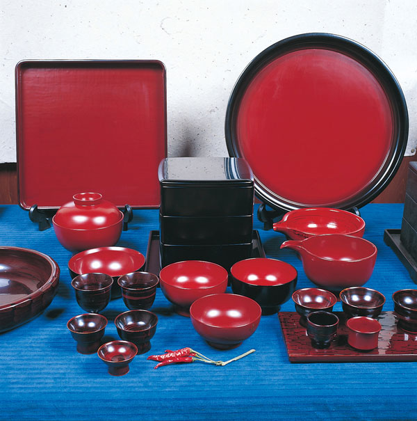 Naruko lacquerware