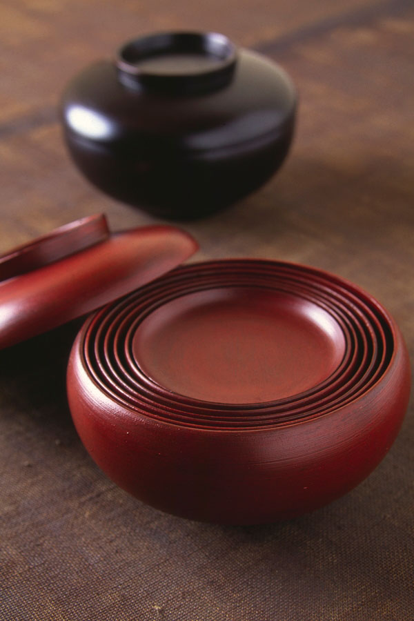 木曽漆器(きそしっき)の特徴 や歴史- KOGEI JAPAN(コウゲイジャパン) 木曽漆器(きそしっき)の特徴 や歴史- KOGEI JAPAN(コウゲイジャパン)