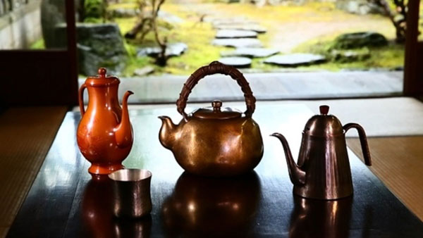 燕鎚起銅器（つばめついきどうき）の特徴 や歴史- KOGEI JAPAN（コウゲイジャパン）